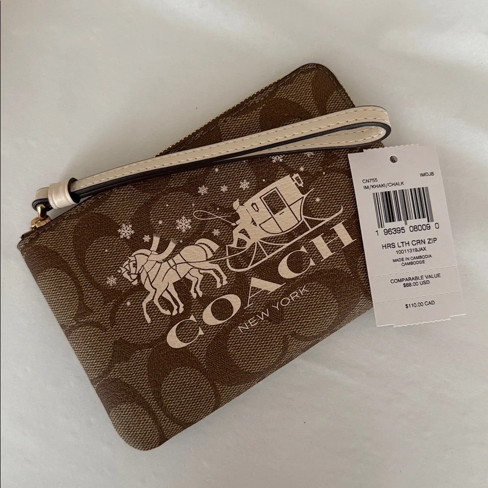 Coach Wristlet Signature Horse and Sleigh - Picture 4 of 9
